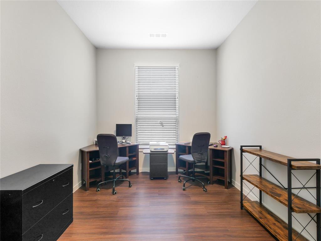 5249 Dolph Briscoe Drive Property Photo 15