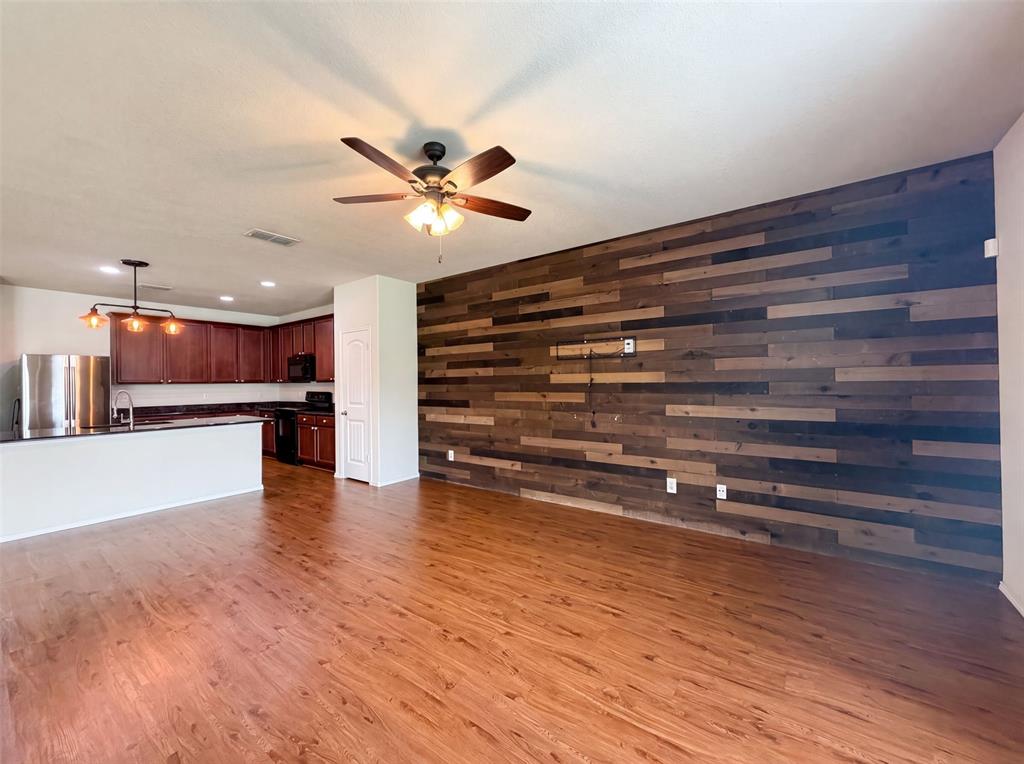 9165 Blackstone Drive Property Photo 3