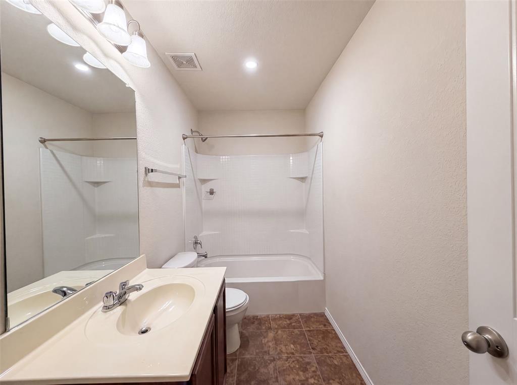 9165 Blackstone Drive Property Photo 18