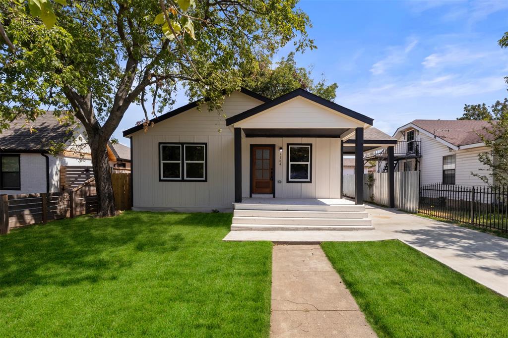 1104 S Brighton Avenue Property Photo 1