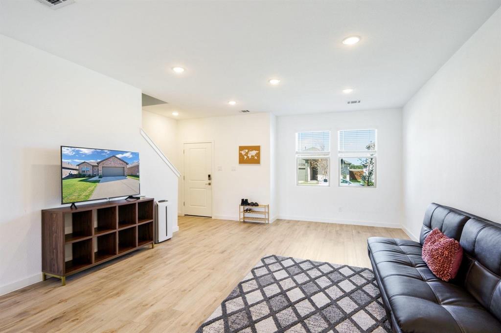 2608 Ontario Drive Property Photo 8