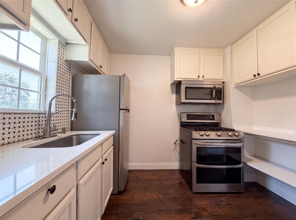 2832 Avenue I Property Photo 2