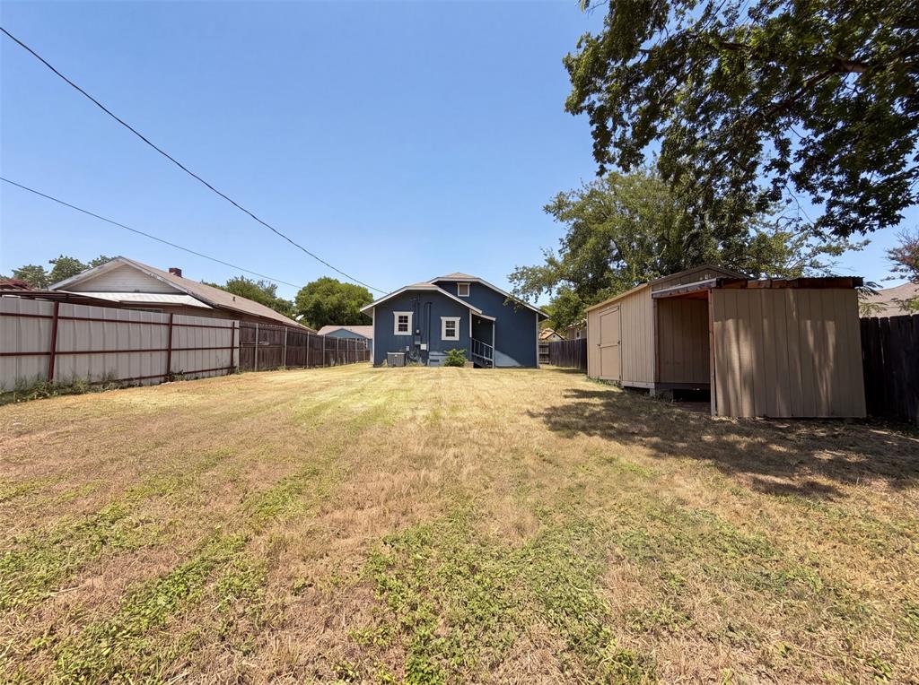 2832 Avenue I Property Photo 5