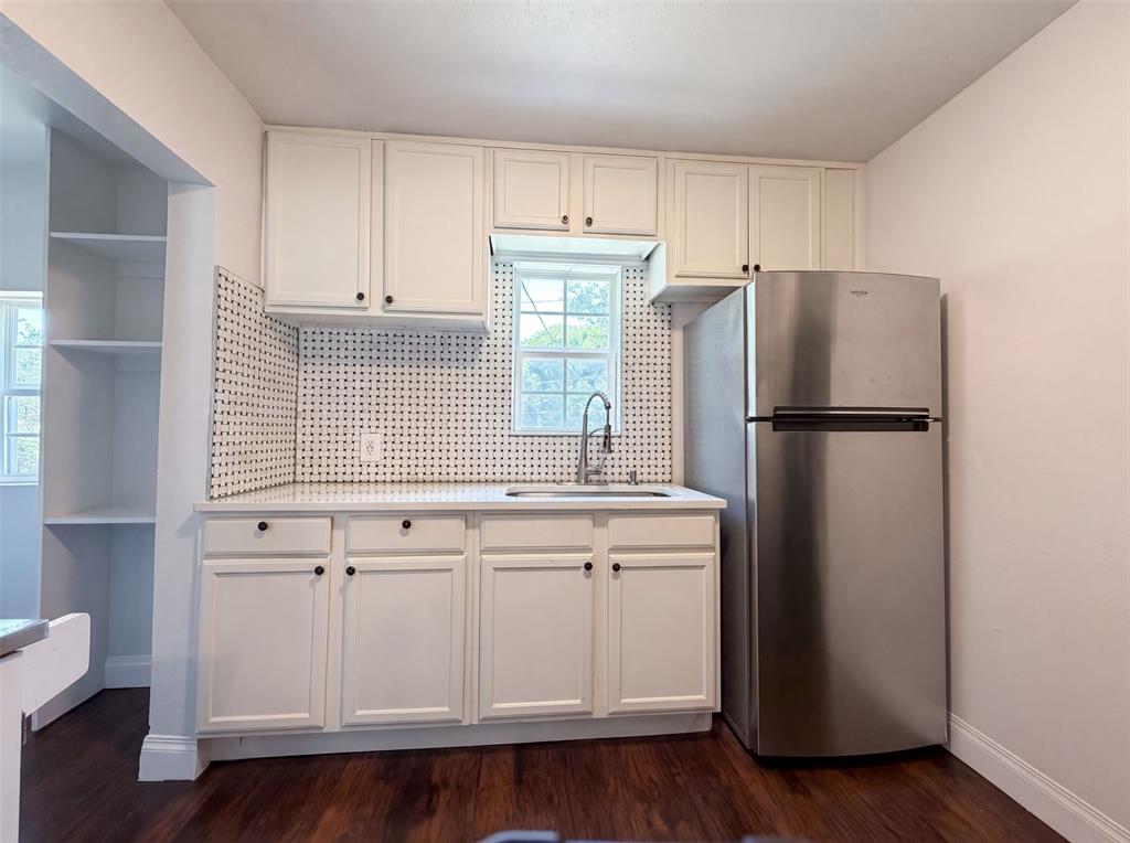 2832 Avenue I Property Photo 8
