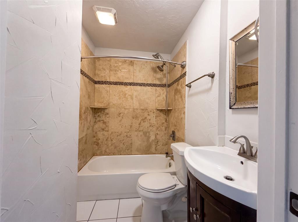 2832 Avenue I Property Photo 9