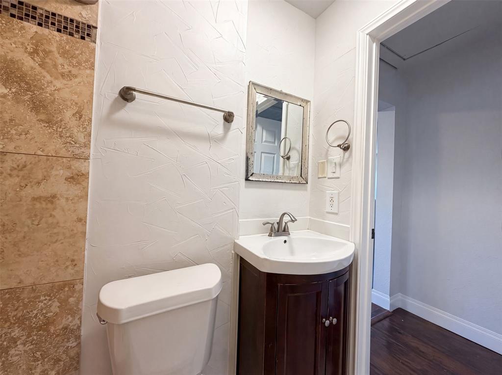 2832 Avenue I Property Photo 10