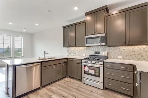 433 Matchbox Street Property Photo 3