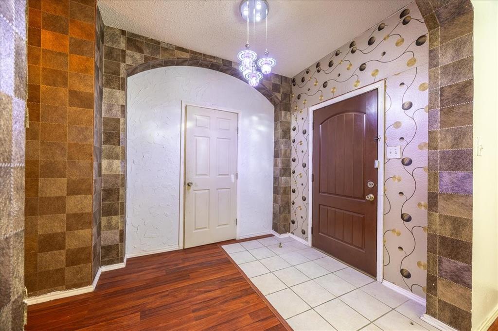 308 Autumn Park Property Photo 6