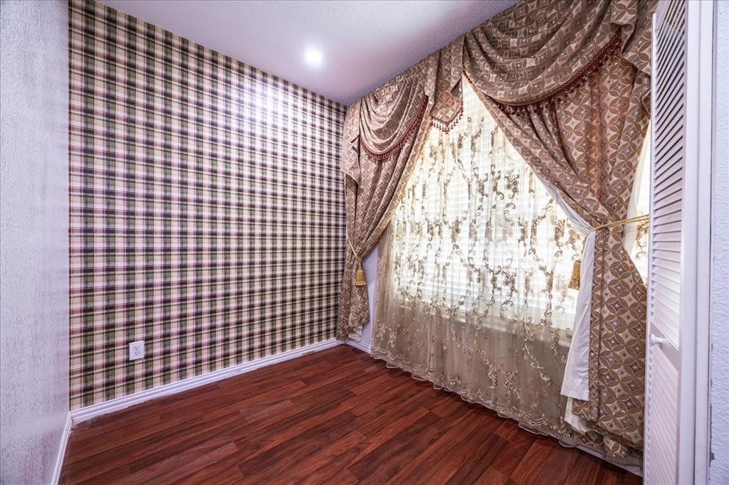 308 Autumn Park Property Photo 9