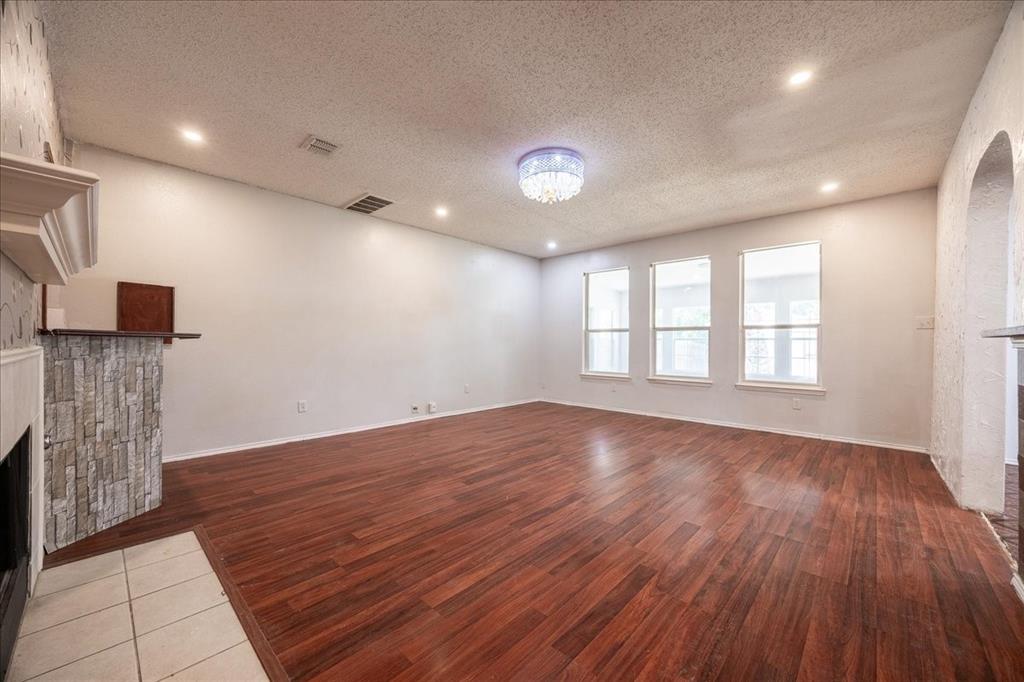 308 Autumn Park Property Photo 13