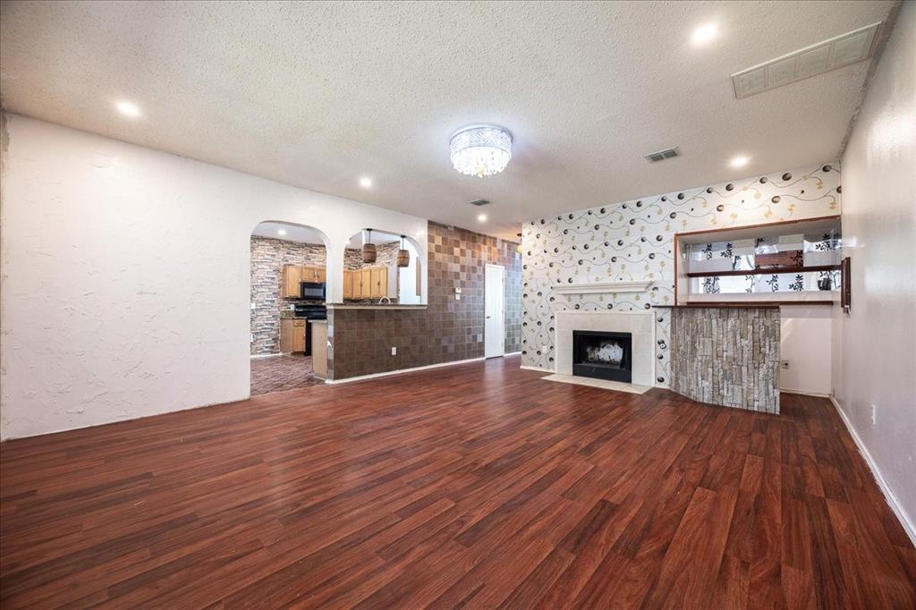 308 Autumn Park Property Photo 15