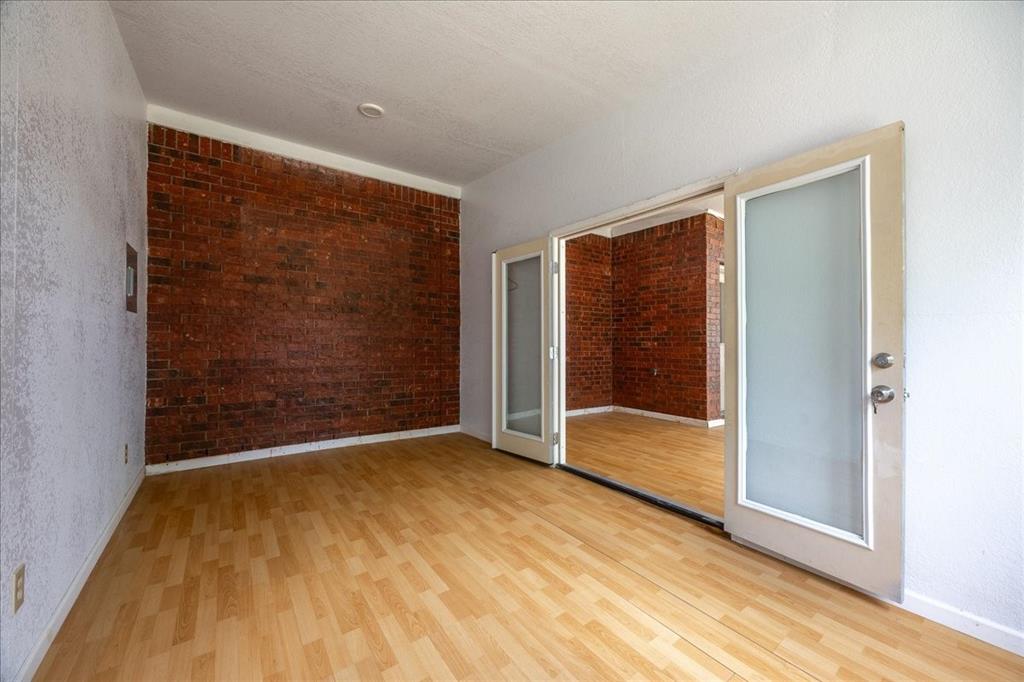 308 Autumn Park Property Photo 23