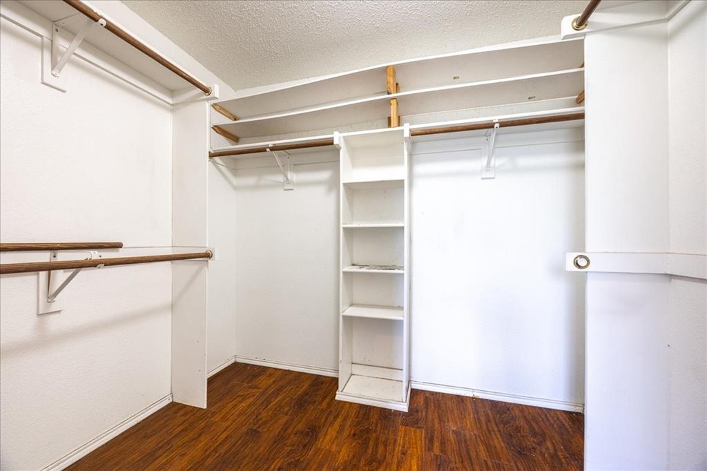 308 Autumn Park Property Photo 28
