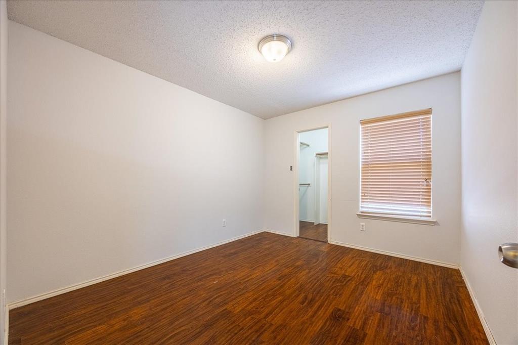 308 Autumn Park Property Photo 34