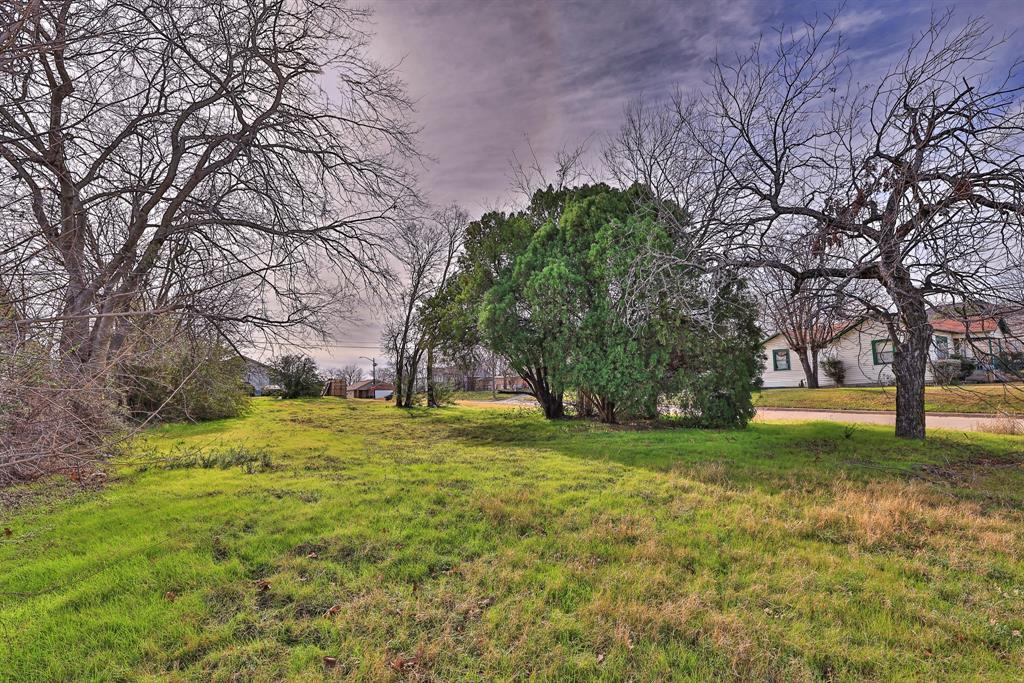 5437 Houghton Avenue Property Photo 1