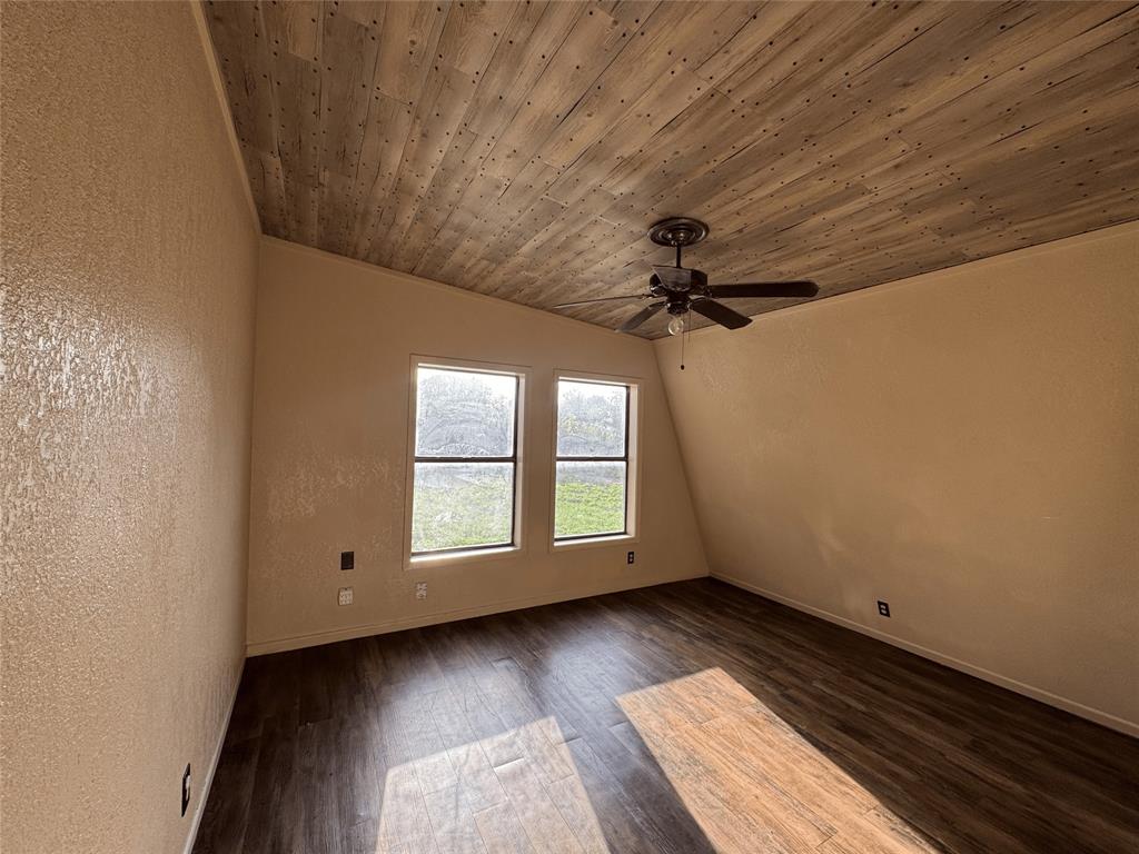 2066 Vine Street Property Photo 11