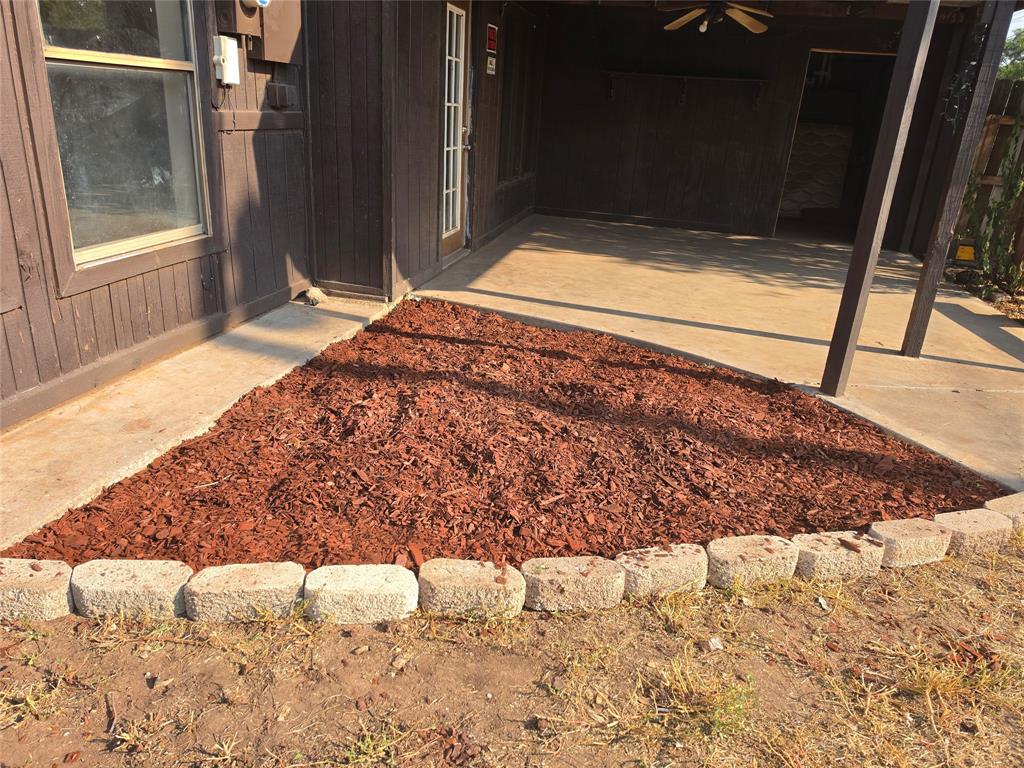 2066 Vine Street Property Photo 20