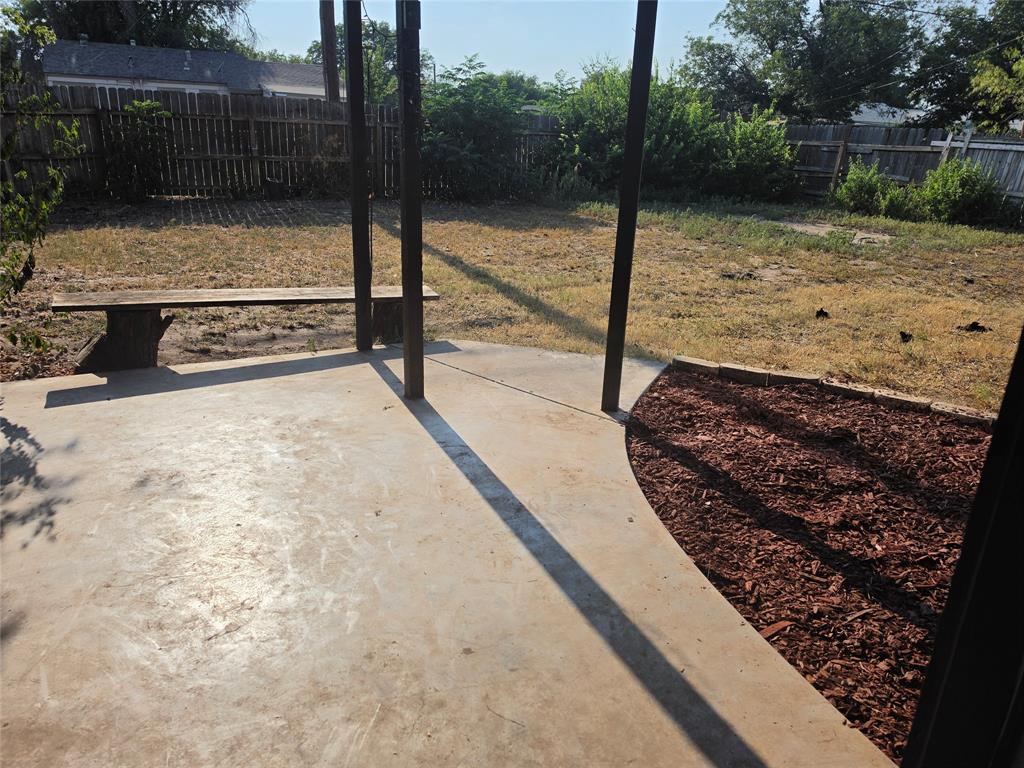 2066 Vine Street Property Photo 21