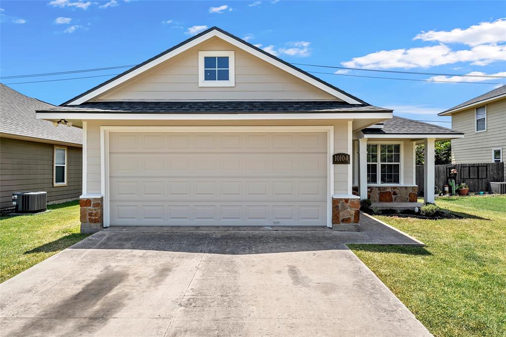 10104 Bunting Drive Property Photo 1