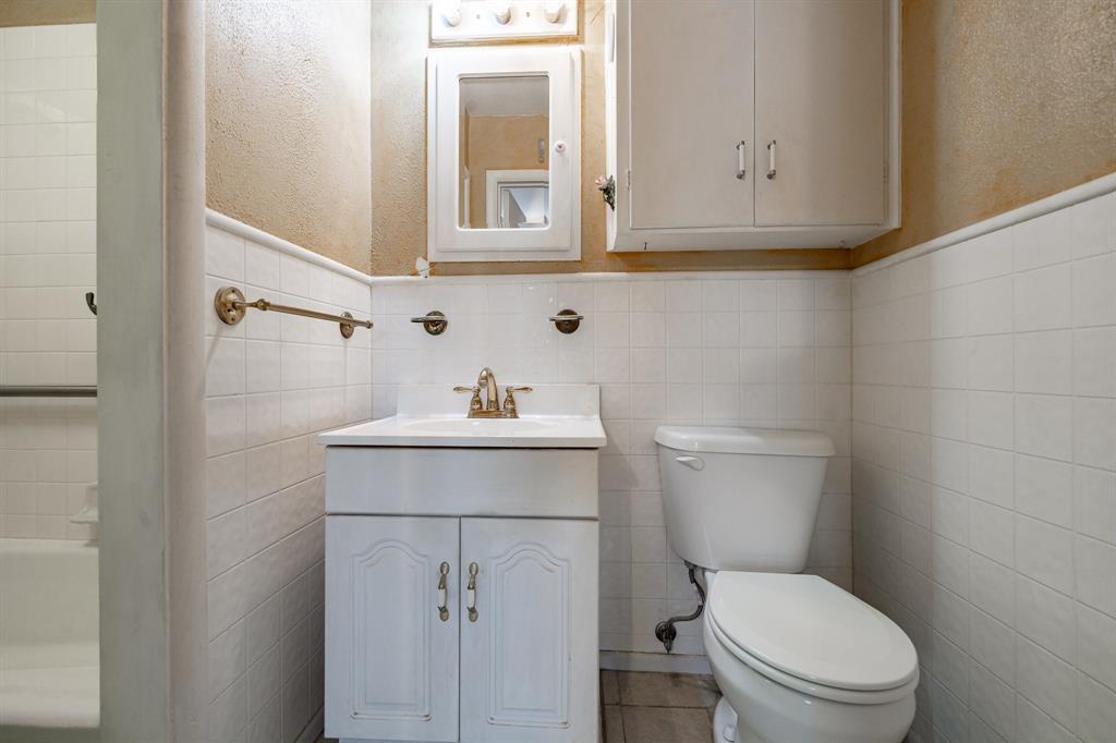 909 S Anson Property Photo 10