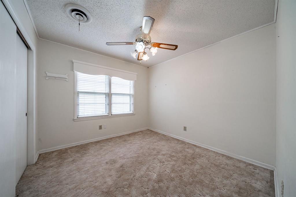 909 S Anson Property Photo 12