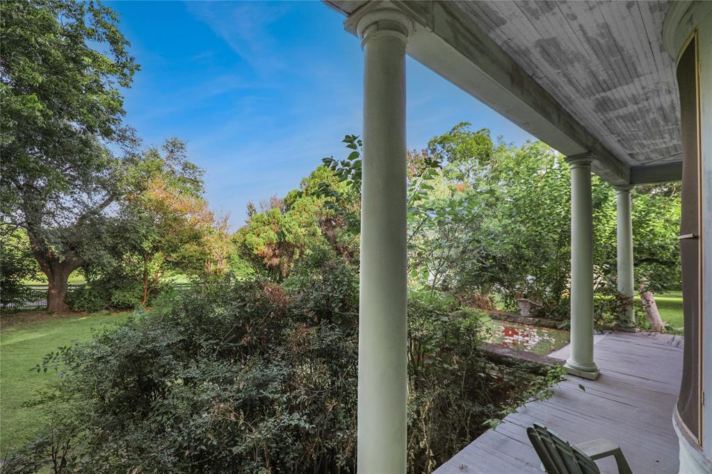 903 Parker Street Property Photo 13