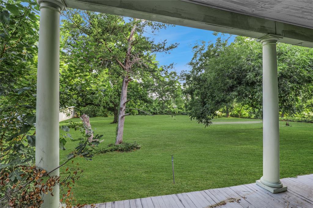 903 Parker Street Property Photo 15