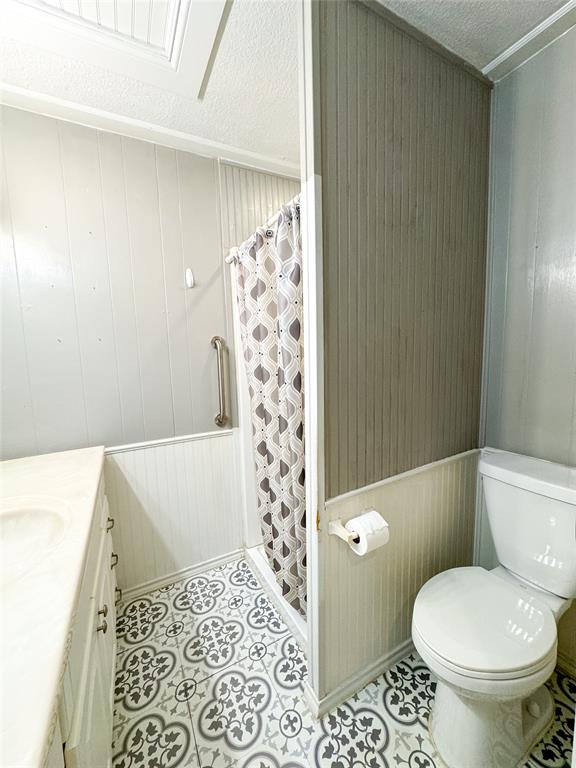 705 N Avenue Property Photo 16