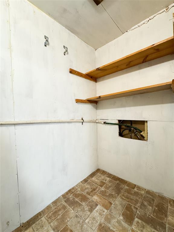 705 N Avenue Property Photo 23