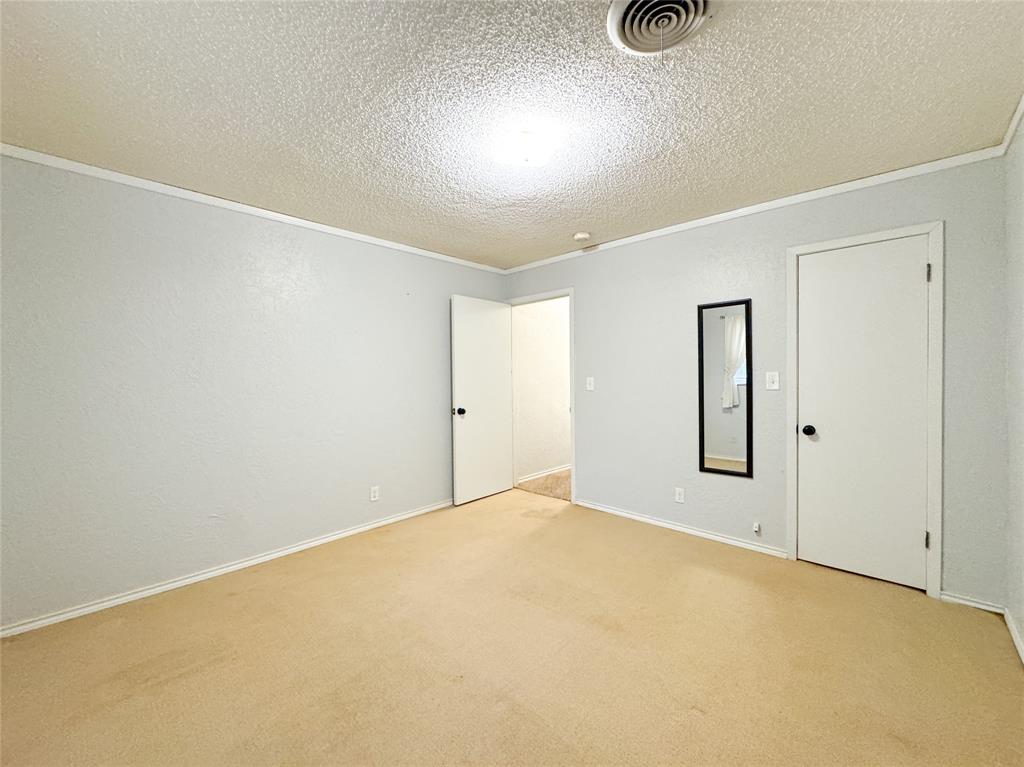 705 N Avenue Property Photo 27
