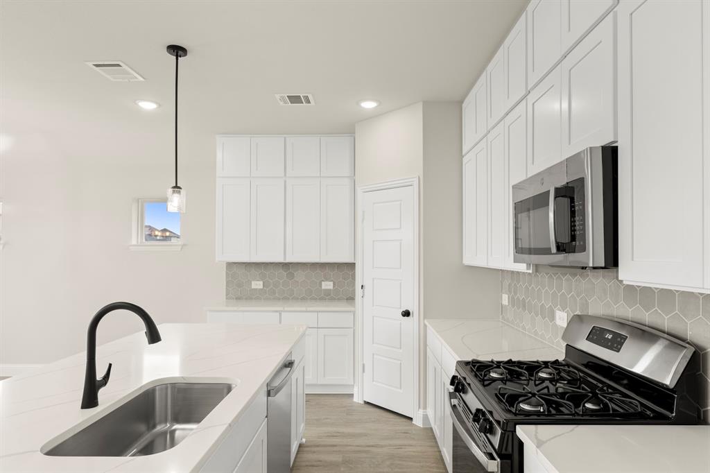 2452 Wheatfield Nook Road Property Photo 13