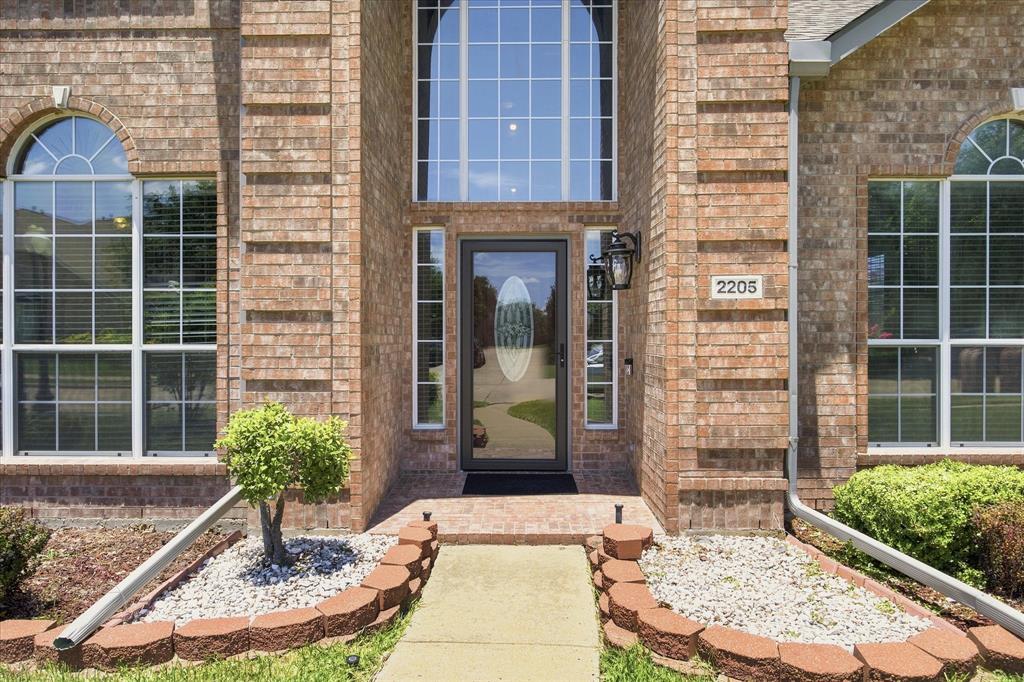 2205 Harborview Boulevard Property Photo 3