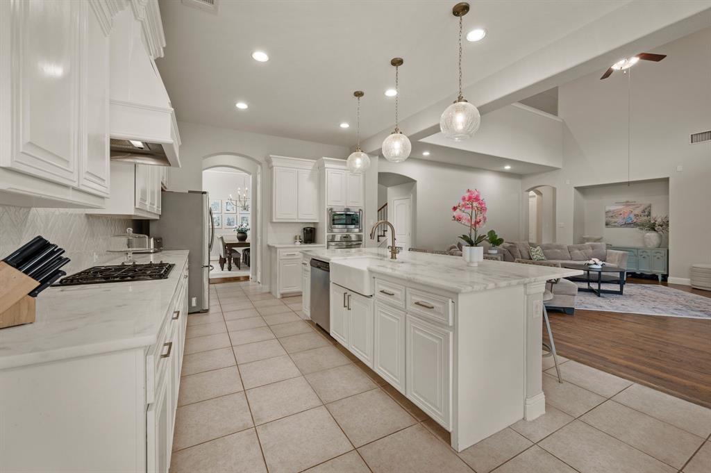 208 Silverado Trail Property Photo 14