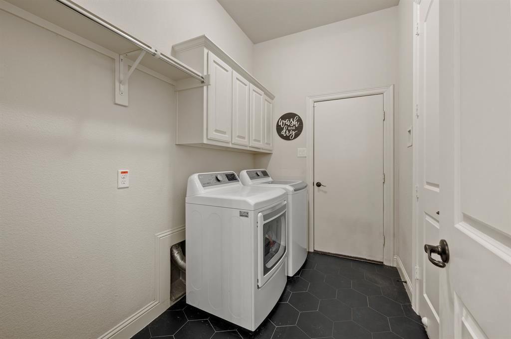 208 Silverado Trail Property Photo 22