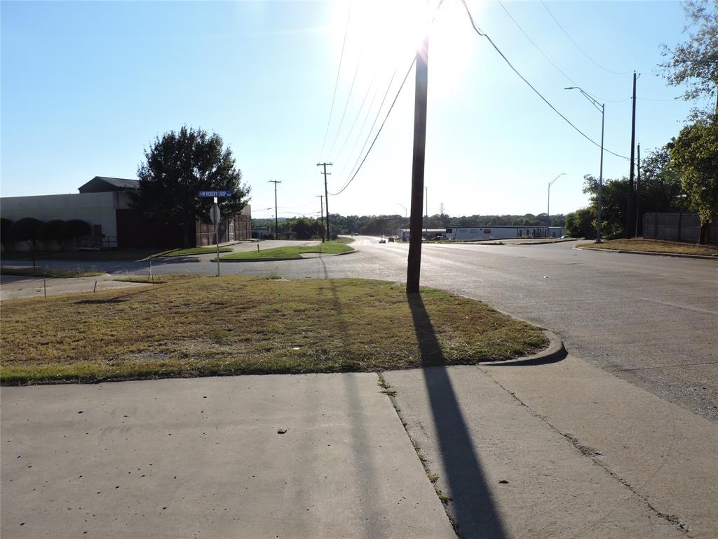 7385 W Vickery Boulevard Property Photo 3
