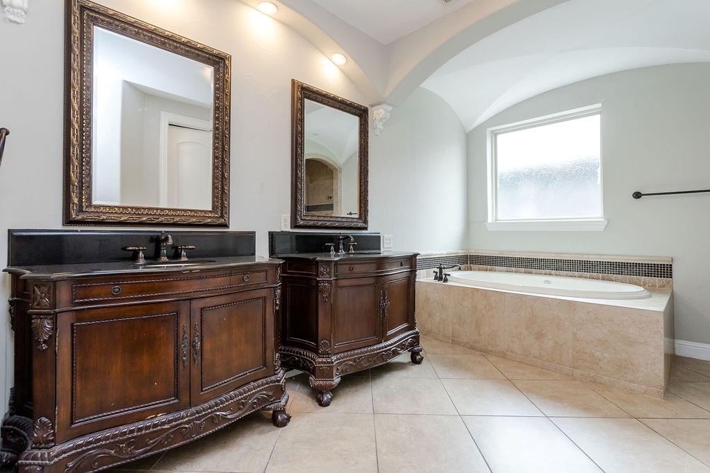 3817 Bowser Avenue C Property Photo 33