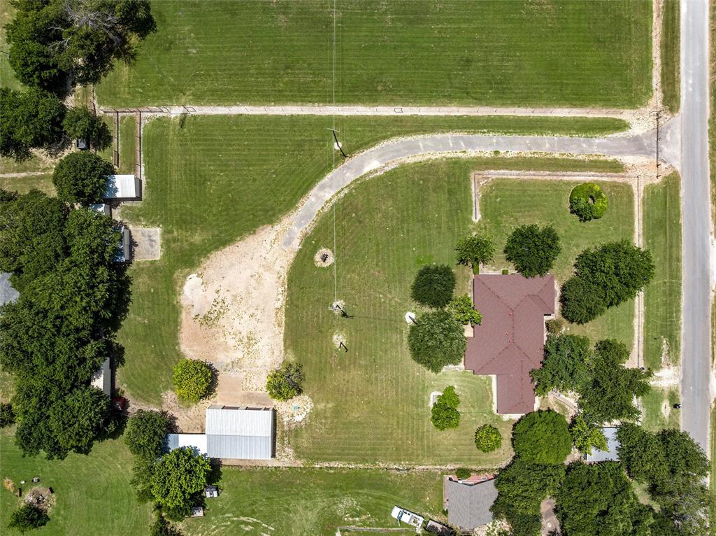 204 Christopher Drive Property Photo 2