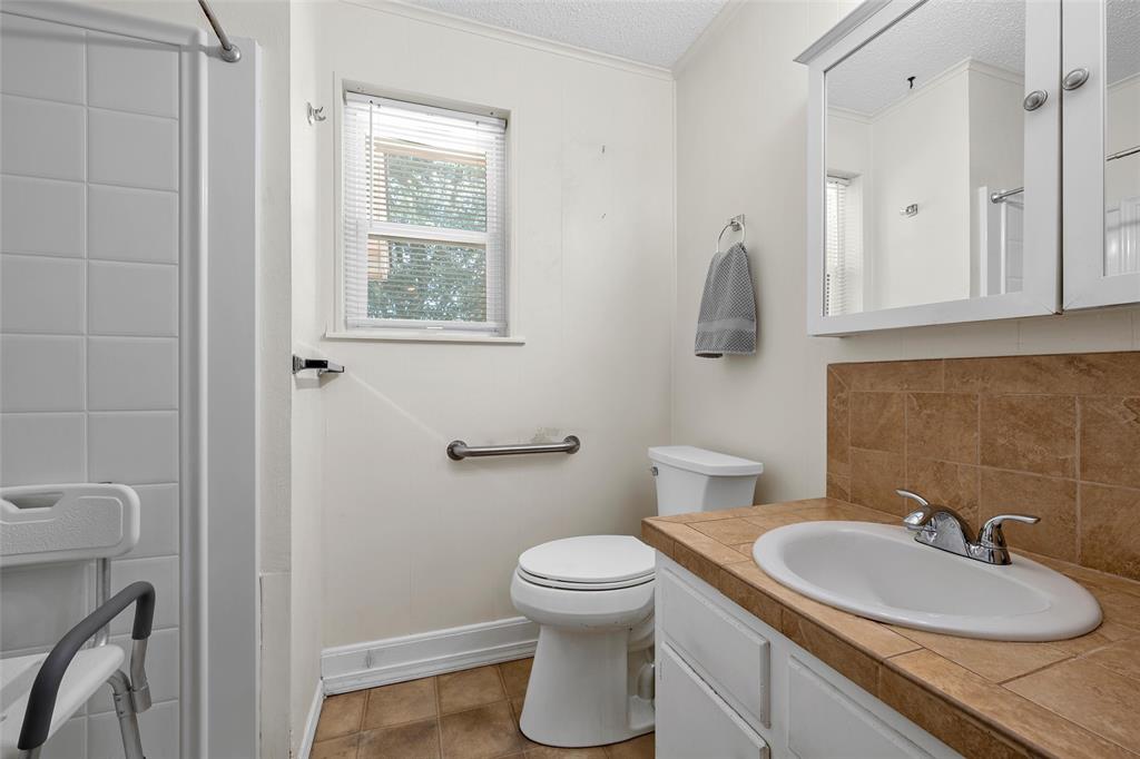 204 Christopher Drive Property Photo 18