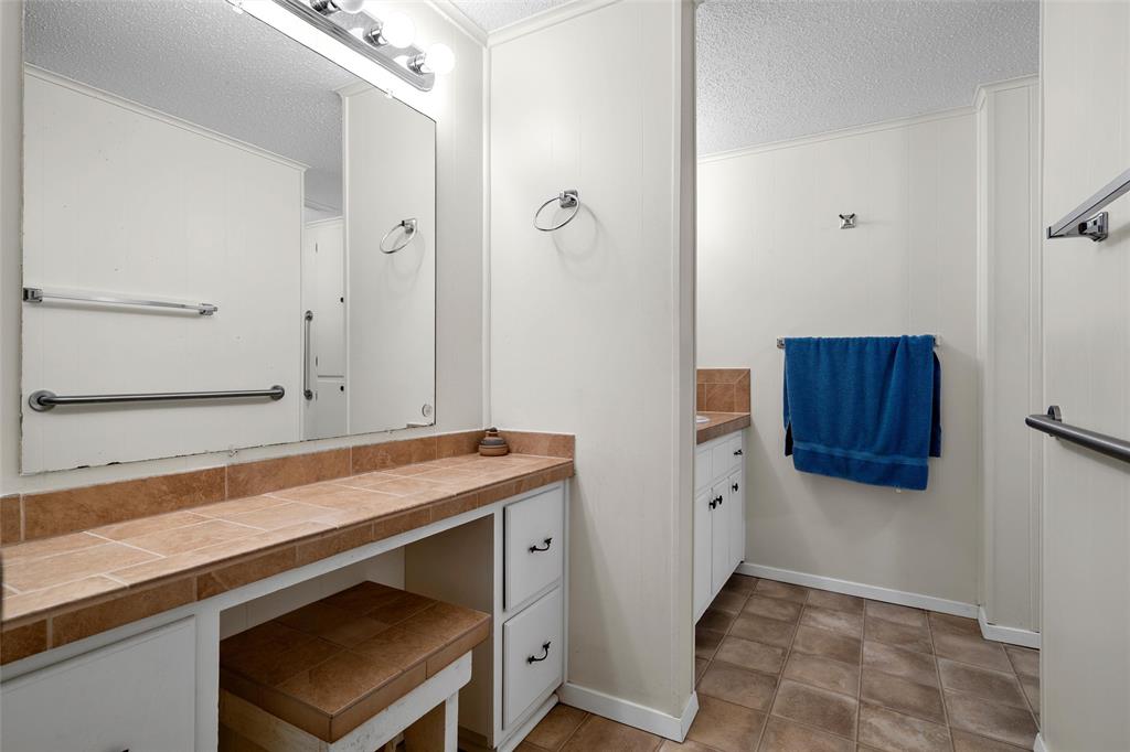 204 Christopher Drive Property Photo 22