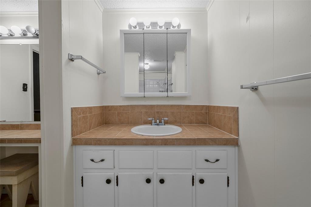 204 Christopher Drive Property Photo 23