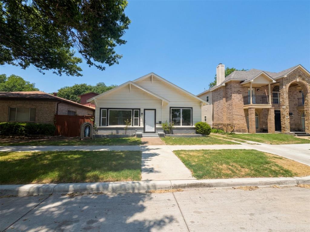 2011 N Houston Street Property Photo 2