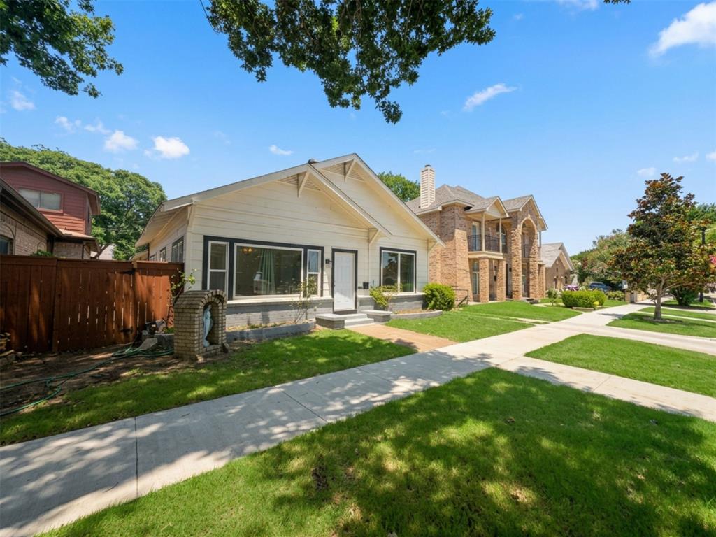 2011 N Houston Street Property Photo 3