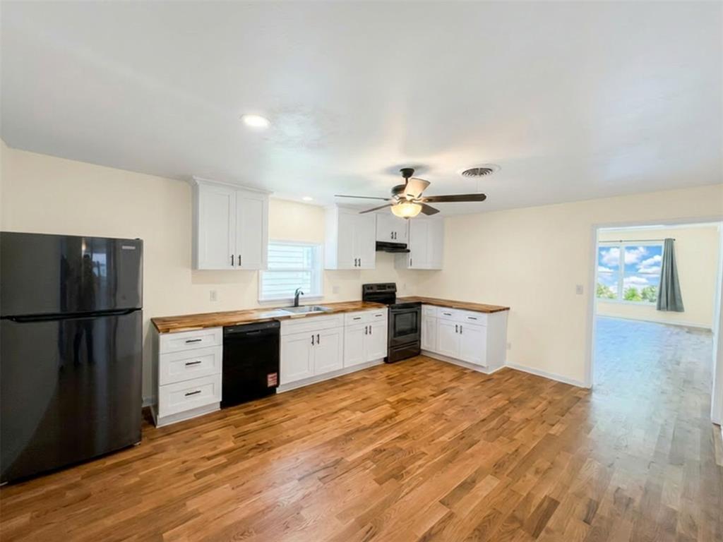2011 N Houston Street Property Photo 11