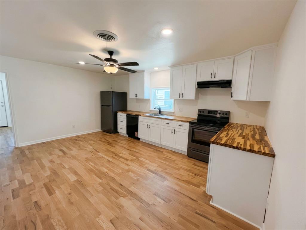 2011 N Houston Street Property Photo 12
