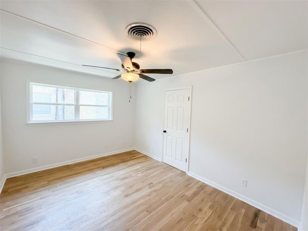 2011 N Houston Street Property Photo 17