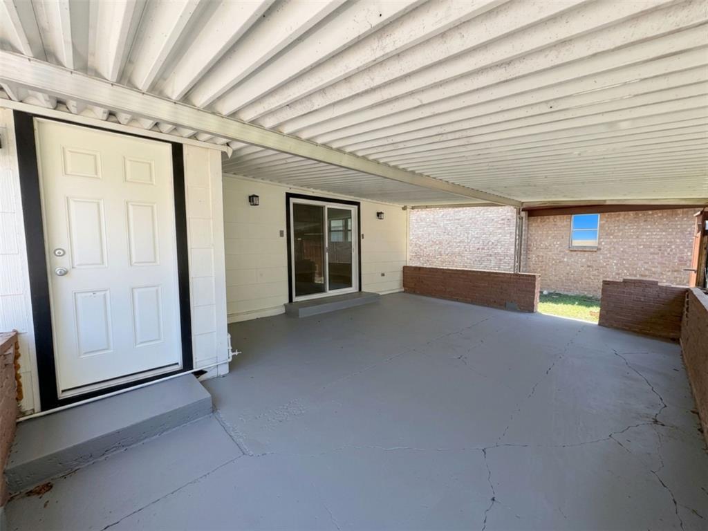 2011 N Houston Street Property Photo 23