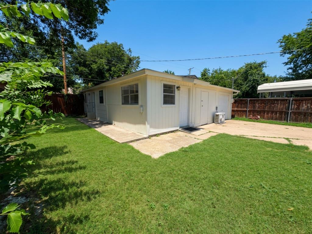 2011 N Houston Street Property Photo 27
