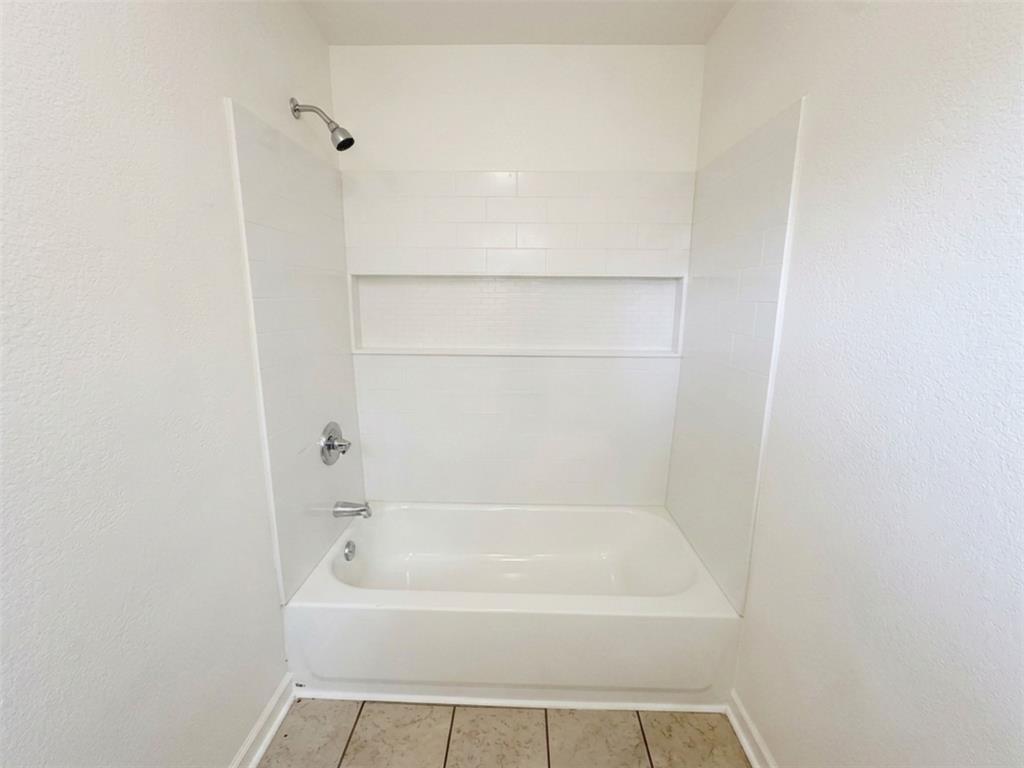 2011 N Houston Street Property Photo 38
