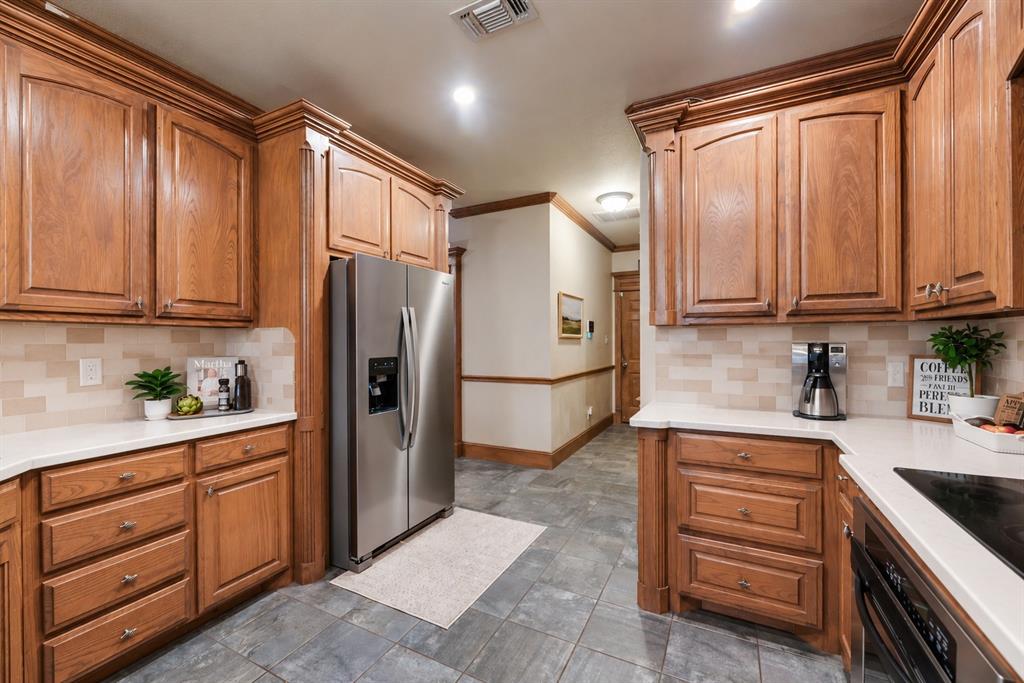 609 Acorn Street Property Photo 1