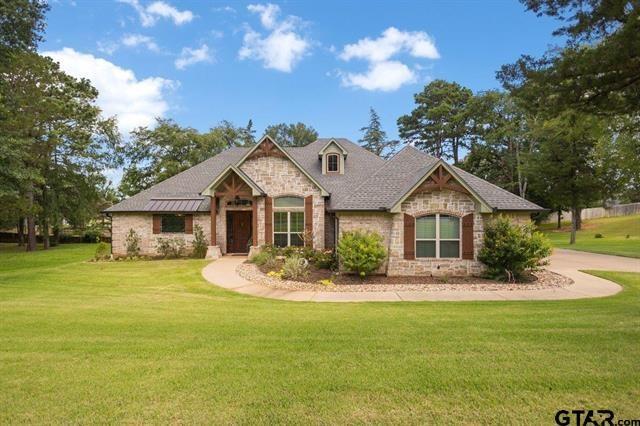 332 Hines Crossing Property Photo 1
